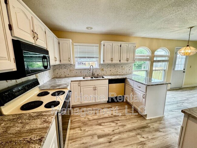 Building Photo - 1398 S Brentwood Dr