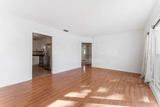 Building Photo - 6303 Delaware Ave