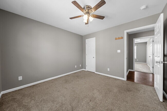 Building Photo - 1414 Addison Dr