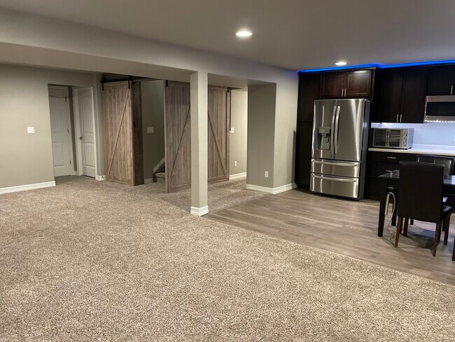 Open living space - 5383 Homeward Dr