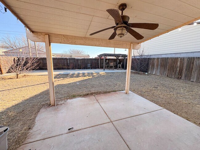 Building Photo - 1805 W Ave S | Eunice NM