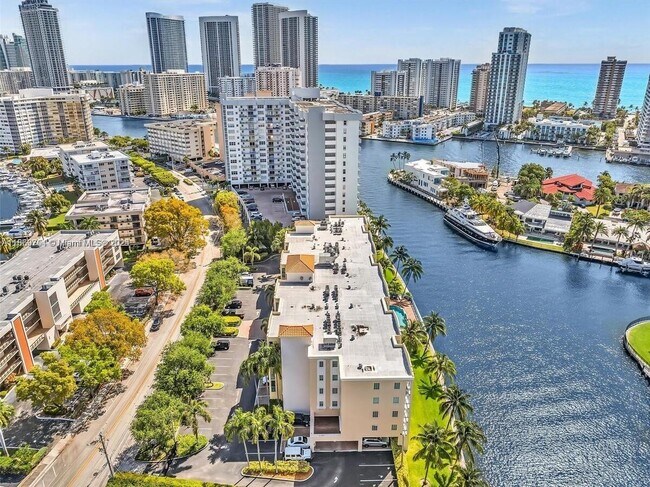 Primary Photo - 201 Golden Isles Dr