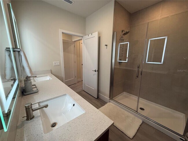 Building Photo - 1409 Serendipity Ln