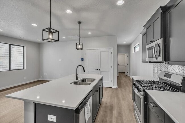 Building Photo - Effortless Elegance: Discover Your Ideal 2 Bedroom, 2 Bath Sanctuary