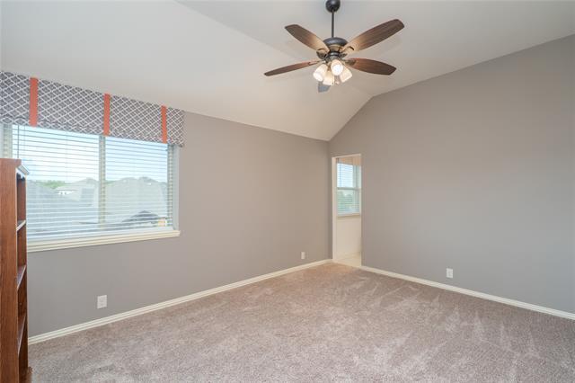 Building Photo - 205 Oakcrest Dr