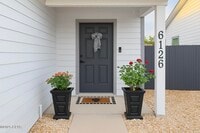 Building Photo - 6126 Loquat Ave