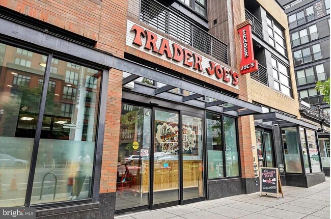 Building Photo - 2015 13th St NW