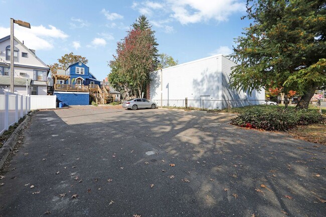 Building Photo - 12-14 South Broadway Gloucester City, NJ 0...