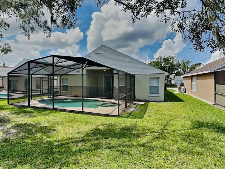 Building Photo - 2539 Chatham Cir