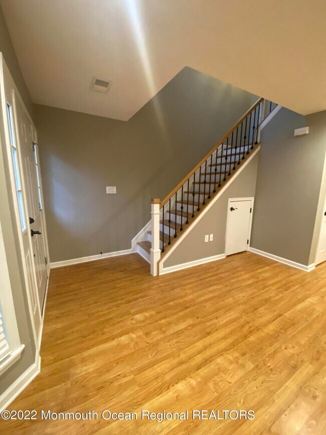 Building Photo - 11 Duncan Way