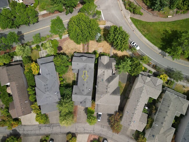 Building Photo - 3Bd/2.5Ba Redmond Home