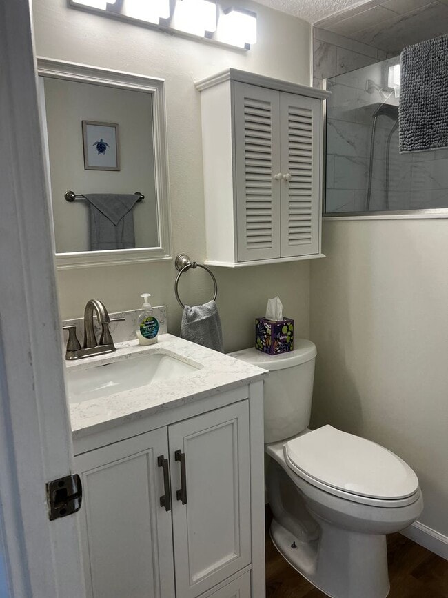 Building Photo - 2BD/1BA on Venice Island