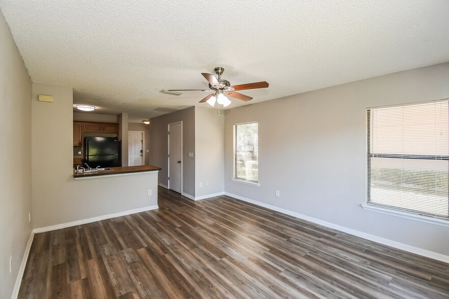 Building Photo - 7753 Highchair Ln