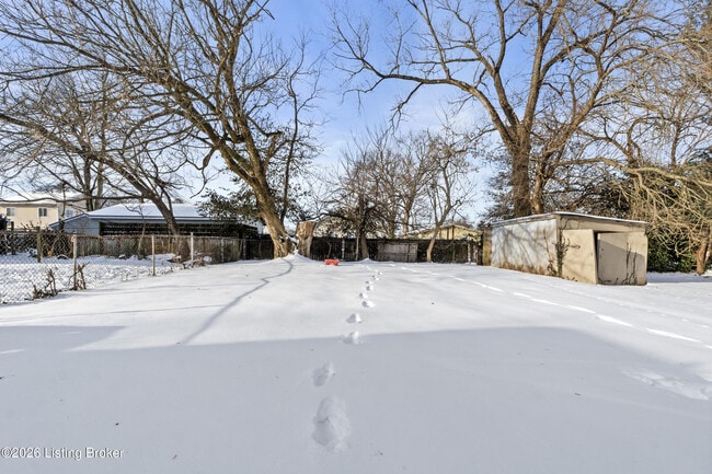 Building Photo - 1710 Pershing Ave