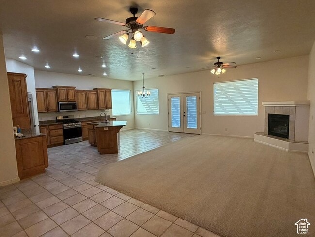 Building Photo - 2596 Hidden Canyon Dr