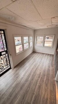 Building Photo - 3 Bed, 1 Bath