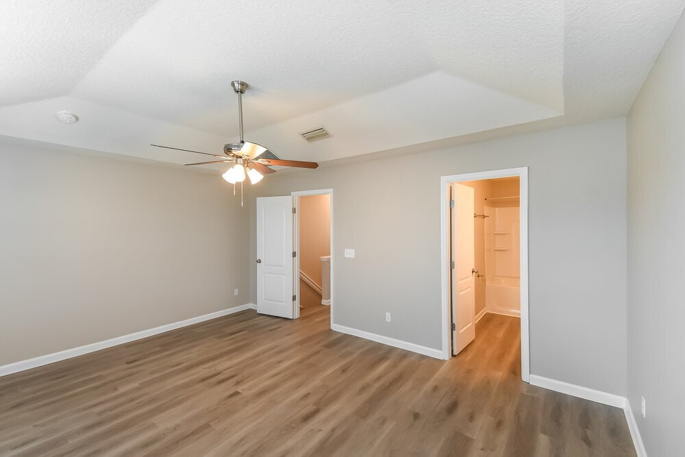Building Photo - 2326 Sunset Bluff Dr