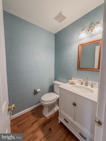 Building Photo - 9504 Brigantine Ln