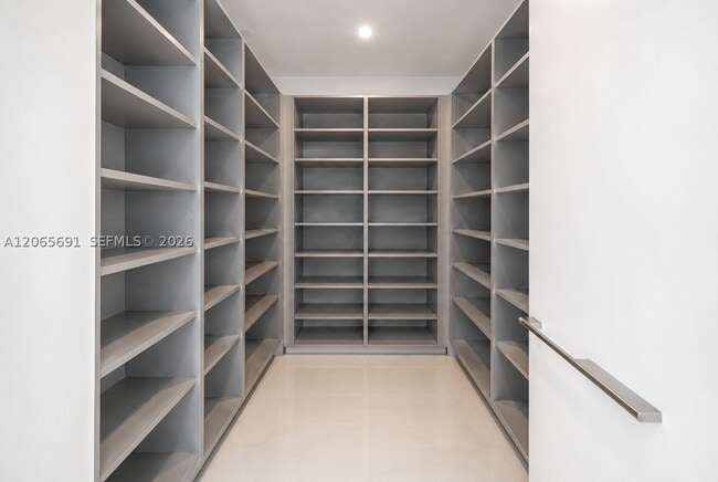 Building Photo - 300 Biscayne Blvd