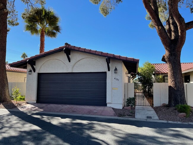 Primary Photo - 3 Bedroom Townhouse with 2 Car Garage