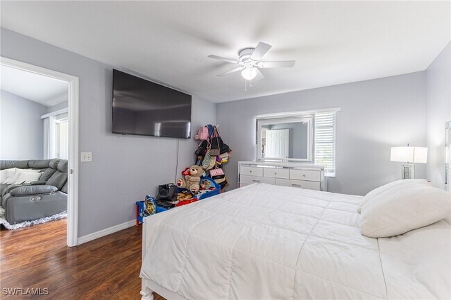 Building Photo - 420 Belina Dr