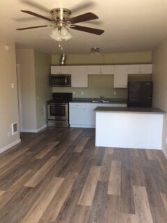 Building Photo - (WWA) 1 bedroom/1 bathroom