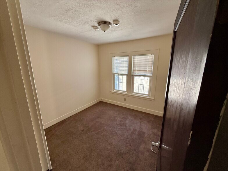 Building Photo - 225 Wilmore Pl