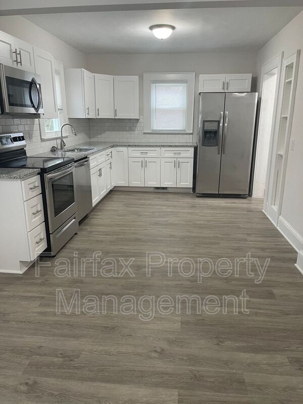 Building Photo - 1212 N Miami Blvd