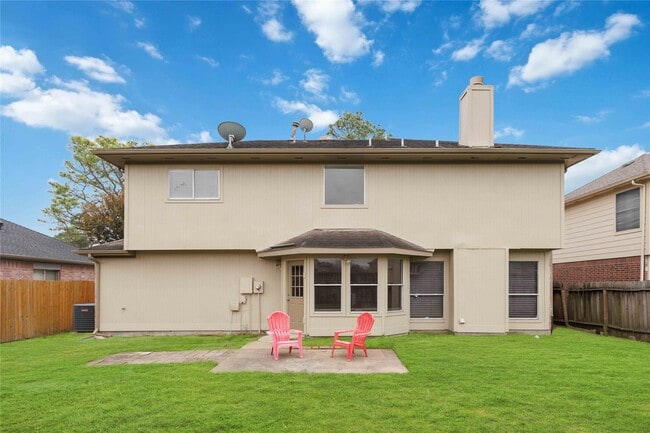 Building Photo - 16710 Cheshire Pl Dr