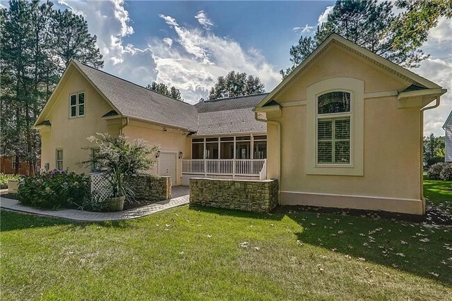 Building Photo - gorgeous stucco and stone transitional hom...