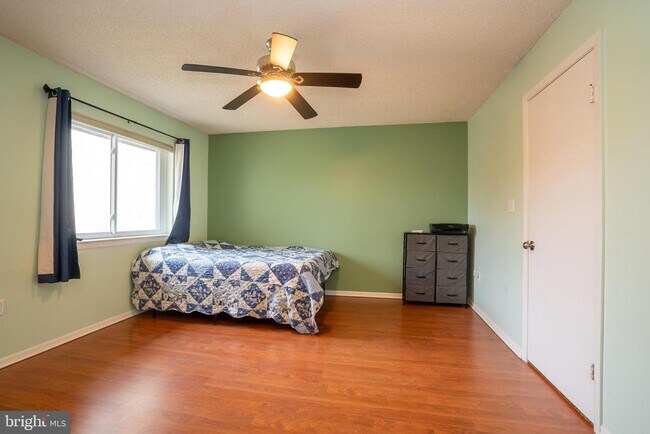 Building Photo - 16 Thoreau Dr