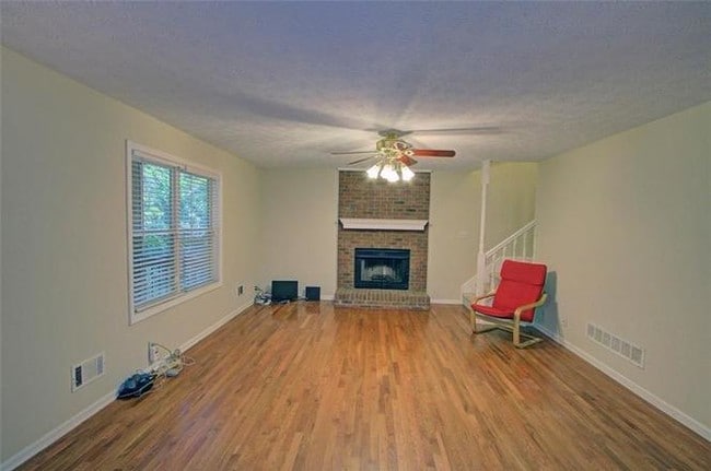 Building Photo - 1210 Rocky Rd