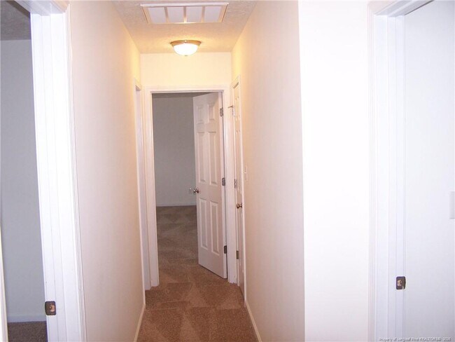 Building Photo - 1753 Cherrypoint Dr