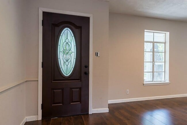 Building Photo - 630 Cherrybark Ln