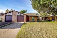 Building Photo - Charming 2-Bed, 2-Bath Duplex in Burleson