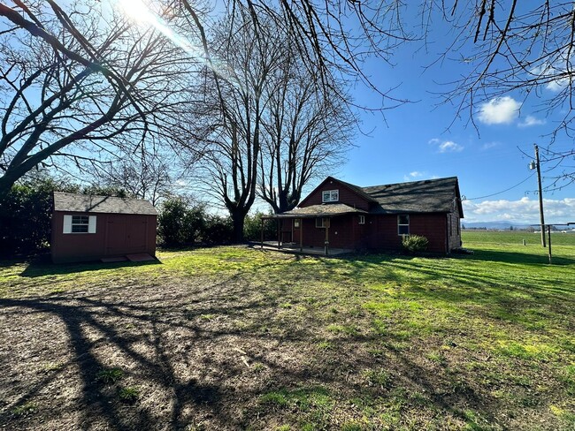 Building Photo - $500 Off March 2026 Rent!