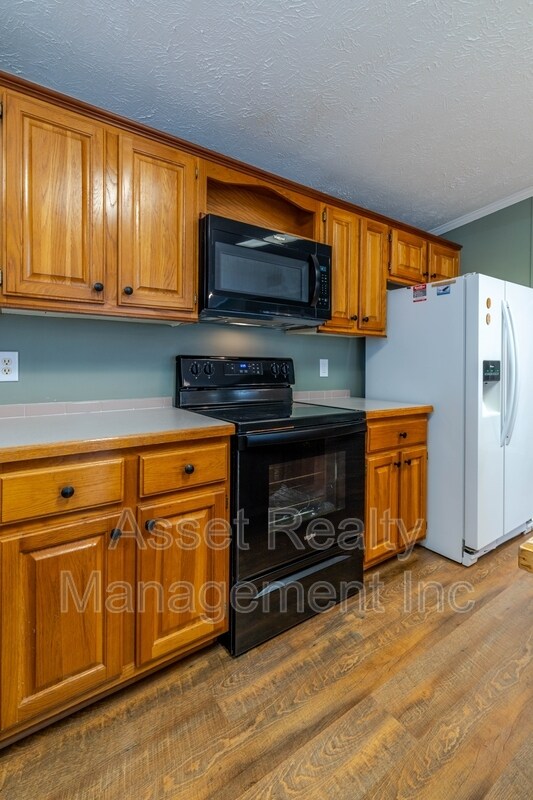 Building Photo - 1322 Silver Charm Way
