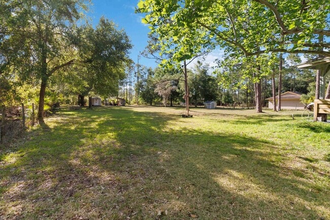 Building Photo - MOVE-IN SPECIAL - Beautiful 3/2 Home in Ba...