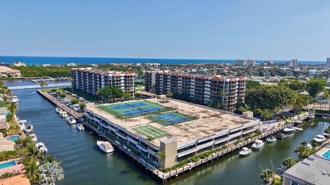 Building Photo - 859 Jeffery St