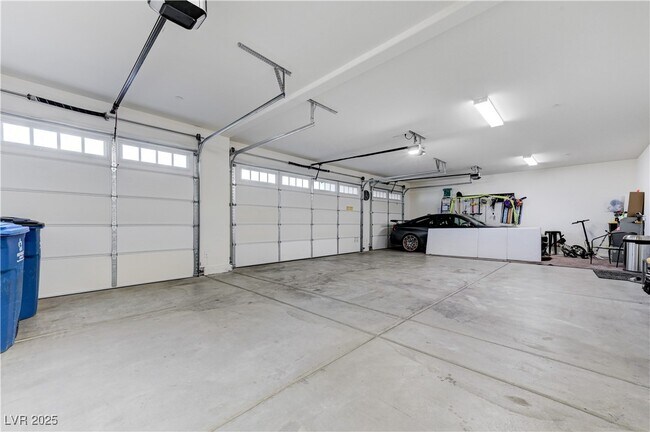 Building Photo - 7572 Mount Spokane Ct