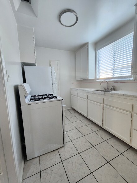 Building Photo - 7032 La Tijera Blvd