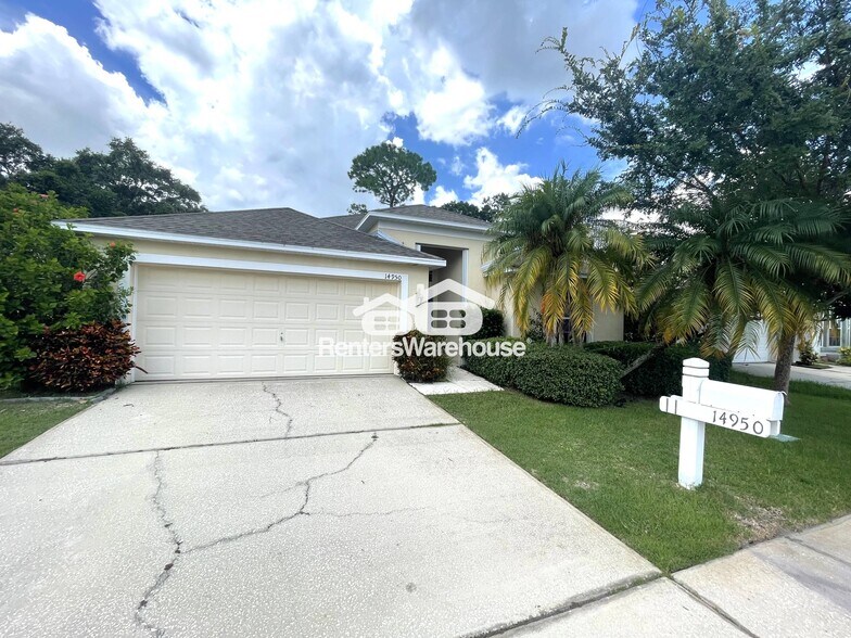 Primary Photo - 14950 Hidden Oaks Cir