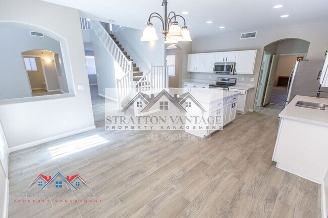 Building Photo - 16627 W McKinley St