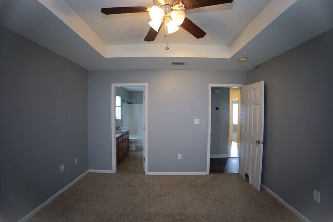 Building Photo - 5076 Branch Point Dr