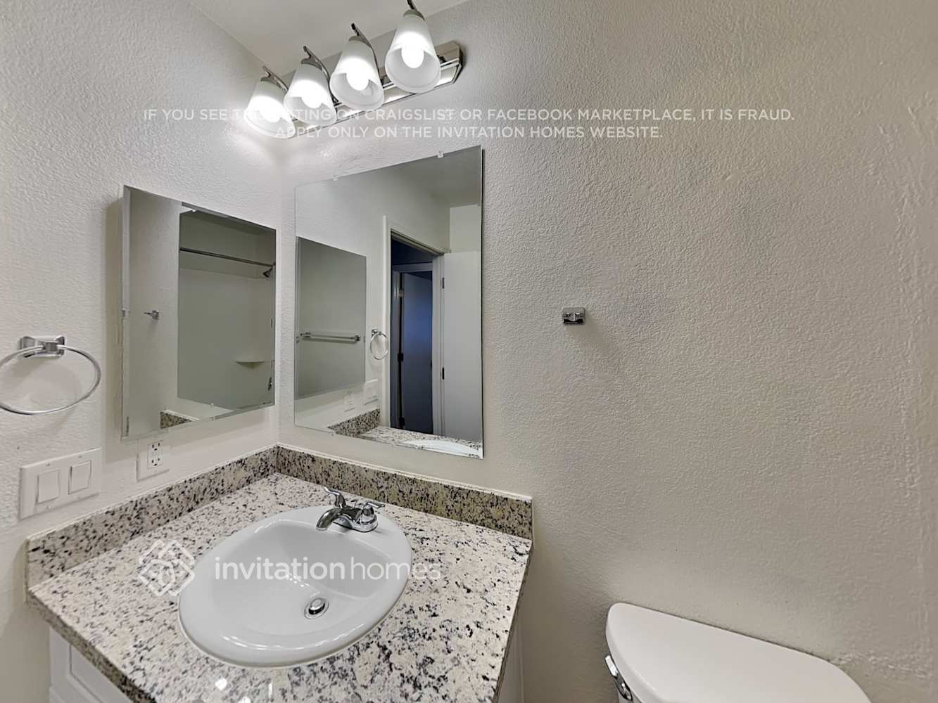 Building Photo - 12724 W Voltaire Ave