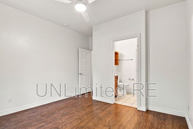 Building Photo - 3272 S Litzler Dr