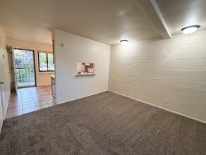 Building Photo - 599 Darwin St