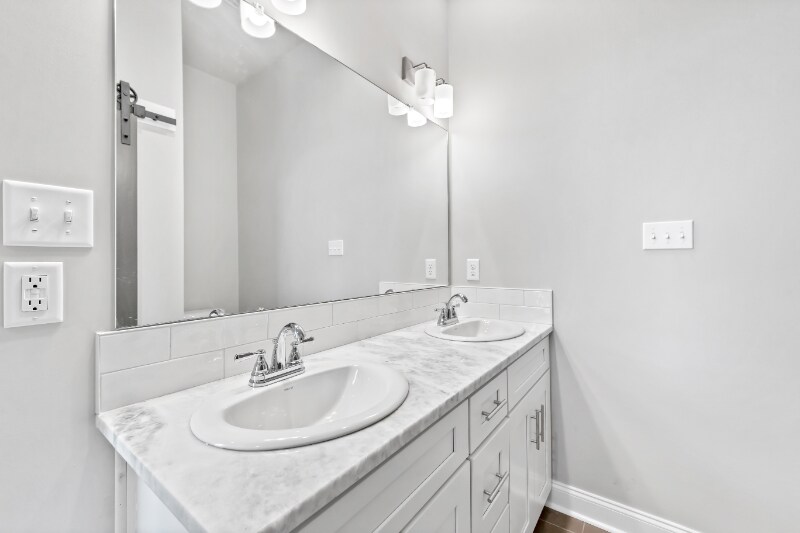 Building Photo - 208 Spoonbill Dr