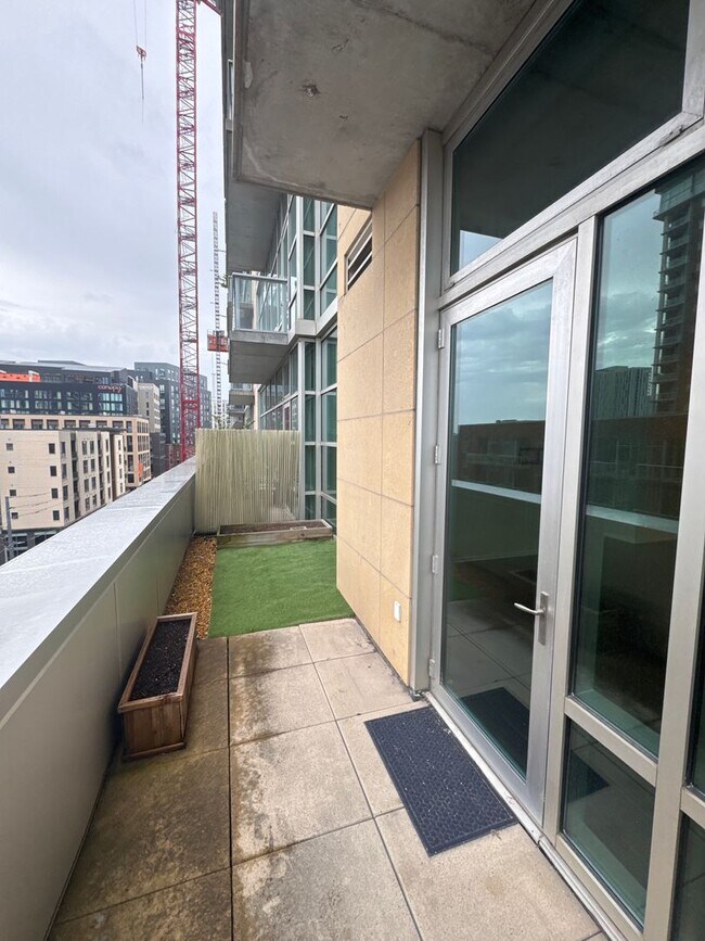 Building Photo - ? Special Offer: Apply and be approved by December 27, 2025, and receive ½ off the first month’s ...