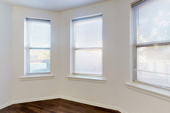 Dining/Living room - 925 East 46th Street